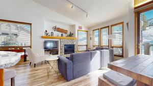 Snowcreek V #777 condo