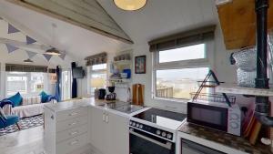 F17 Up-A-Bank, Riviere Towans