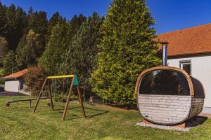 La Charbonnière, grand gîte haut-de-gamme avec jacuzzi et sauna