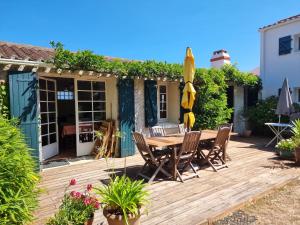 Maison de charme, Grand jardin, 3km plages, WiFi
