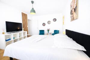 PROCHE CENTRE, Parking Gratuit