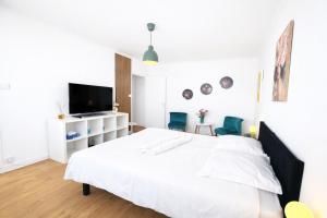 PROCHE CENTRE, Parking Gratuit