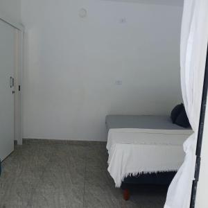 Casa central com piscina!