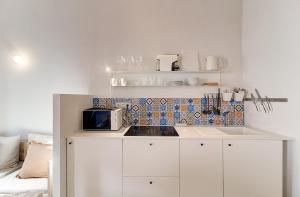 Henriquetas Stone House