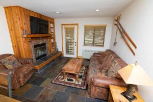 The Meadows - 2 Bdrm Family Condo in Kirkwood