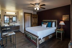 Bentwood Texas Suite 2
