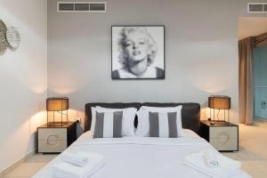Burj Khalifa and Fountain View 3BR
