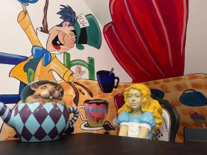 Hatters Holidays - Your Wonderland Escape