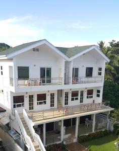 ClubBoracay Apartelle