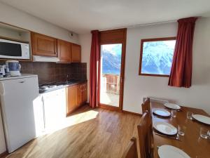 Bel appartement 4 pièces 10 personnes - proche pistes - superbe vue - 2 balcons