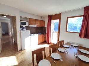 Bel appartement 4 pièces 10 personnes - proche pistes - superbe vue - 2 balcons