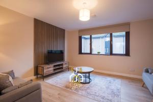 Fraserburgh Stay - SJA Stays - Modern 2 Bed Apartment