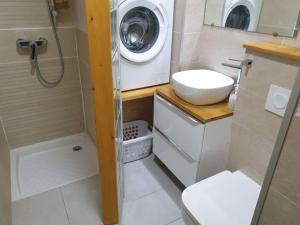 FS520-126 Appt Studio cabine 4 personnes FREJUS