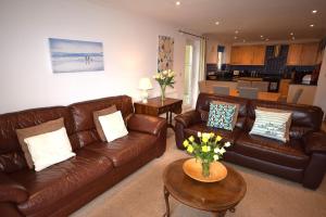 2 Bed in Kingswear oc-bc129