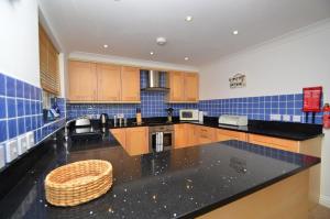 2 Bed in Kingswear oc-bc129