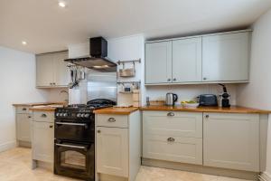 3 Bed in Appledore oc-a29241