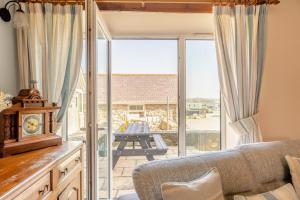 3 Bed in Llanfwrog oc-f31056