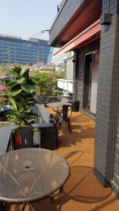 Giường Trong Phòng Ngủ Tập Thể Nữ 6 Giường (Bed in 6-Bed Female Dormitory Room)