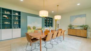 Game Farm Villa by AvantStay 10BDR Private Pond Spa Pool Family-Friendly