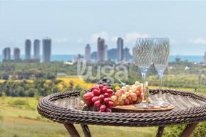 LUGA Farm House | Vista Mar, Cidade & Montanhas