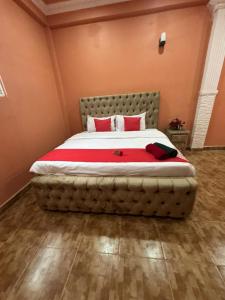 White palace airport transit Hotel