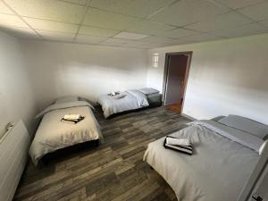 La Chaume Centre village Magny-Cours 5 ou 8 Couchages