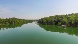 Clear Creek Escape - Double Decker Dock, New Green Fishing Lights!