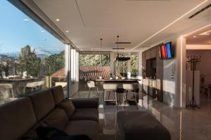 VILLA CRISTALLO - Pool & Etna View