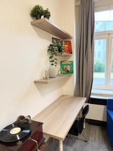 RETRO Boho style St Clement with a green oasis