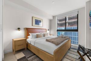 Downtown lifestyle - Luxury condo & Rooftop Pool
