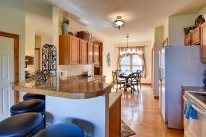 Scenic Views and Trail Access! Blue Ridge Mtns Condo