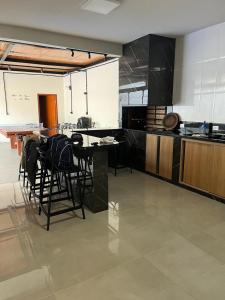 Casa ampla com piscina 200 mt Praia de Fora