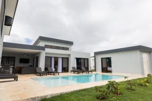 Instyle Residences at Casa Linda Villas