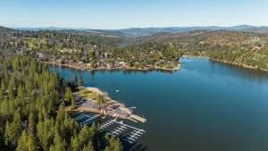 Game Room, 8 guests- Lake, Yosemite, Sonora nearby