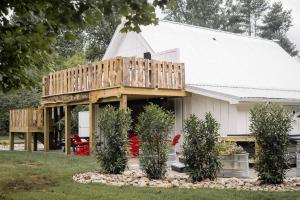 Riverfront Barndominium Incredible Outdoor Space