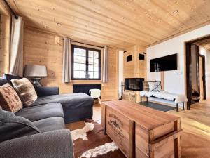 Résidence Chez Simone - Chalet Simone avec vue sur un village typique du Val dArly MAE-6374