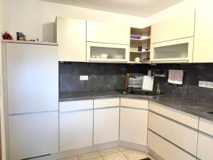 Ferienwohnung Köln Süd 77qm - Ruhige Lage nahe Rhein & Innenstadt