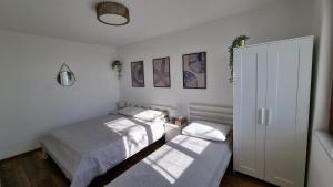 Mediterranean House - Forest Marjan