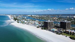 Mansions By The Sea 306A - Premier