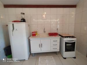 Chalé 3 - Privativo, com Cozinha, Churrasqueira e Decoração - na Pousada Sitio Pauletto