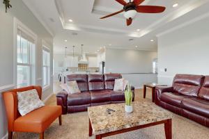 HB253 Shore to Delight