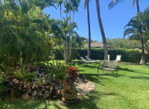 Chic Maui Studio Steps from Beach & Ocean