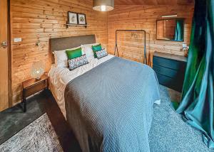 Pant Wilkin Lodges And Equestrian Centre