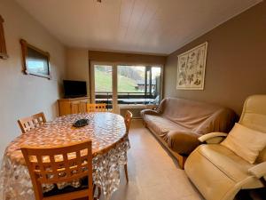 Duplex 6 personnes avec Wi-Fi et garage à La Clusaz - FR-1-459-255