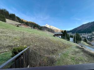 Duplex 6 personnes avec Wi-Fi et garage à La Clusaz - FR-1-459-255