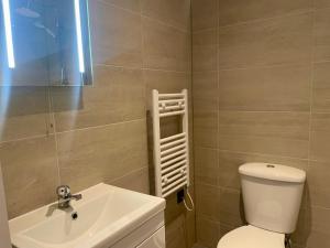 New 2 Bedroom Apartment Old Town Swindon