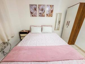 Apto completo perto do centro + ar cond. e vaga