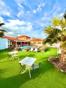 Villa del Sol Golf Sur Pool 5 Ensuite Rooms