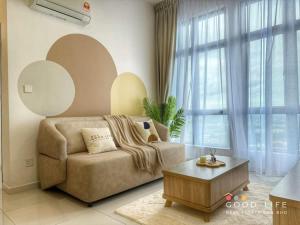Space Residency 2BR KSL Mall Shops Foods Around