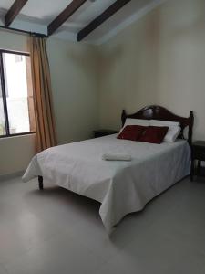 Casa amplia con garaje en Tarija 5 dormitorios